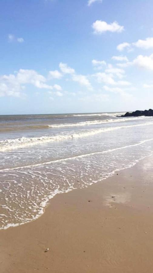 Relaxing Chalet On Popular California Sands Short Stroll To Beach, Nr Norfolk Broads & Great Yarmouth Scratby Bagian luar foto